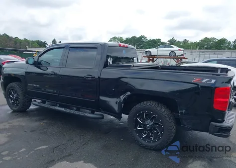 2018 Chevrolet Silverado 1500 2Lt z USA, uszkodzony, nr VIN 3GCUKREC2JG199214